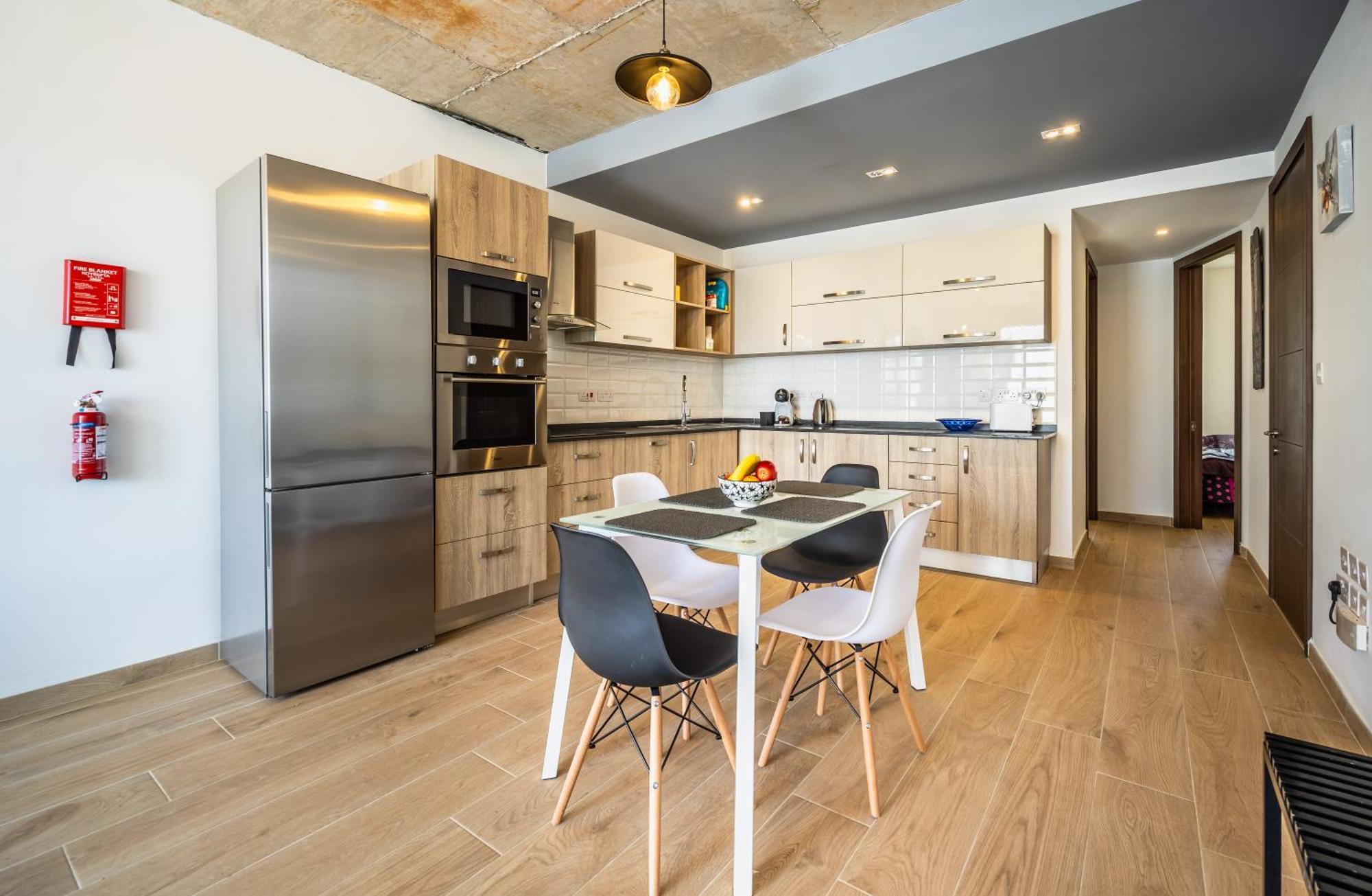 St Paul's Bay New Modern Penthouse 2 Minutes From Seascape Apartment