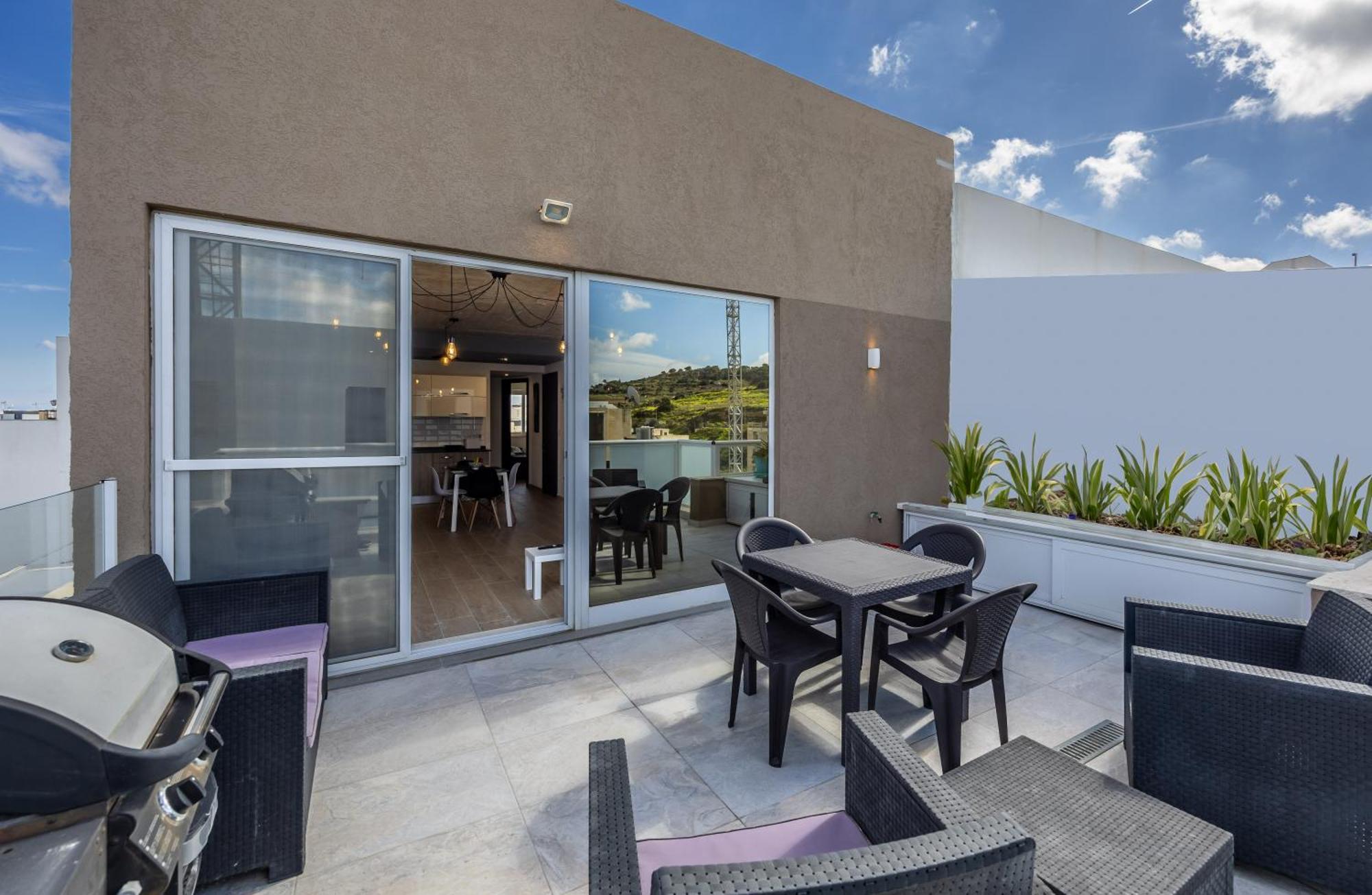 St Paul's Bay New Modern Penthouse 2 Minutes From Seascape St. Paul's Bay