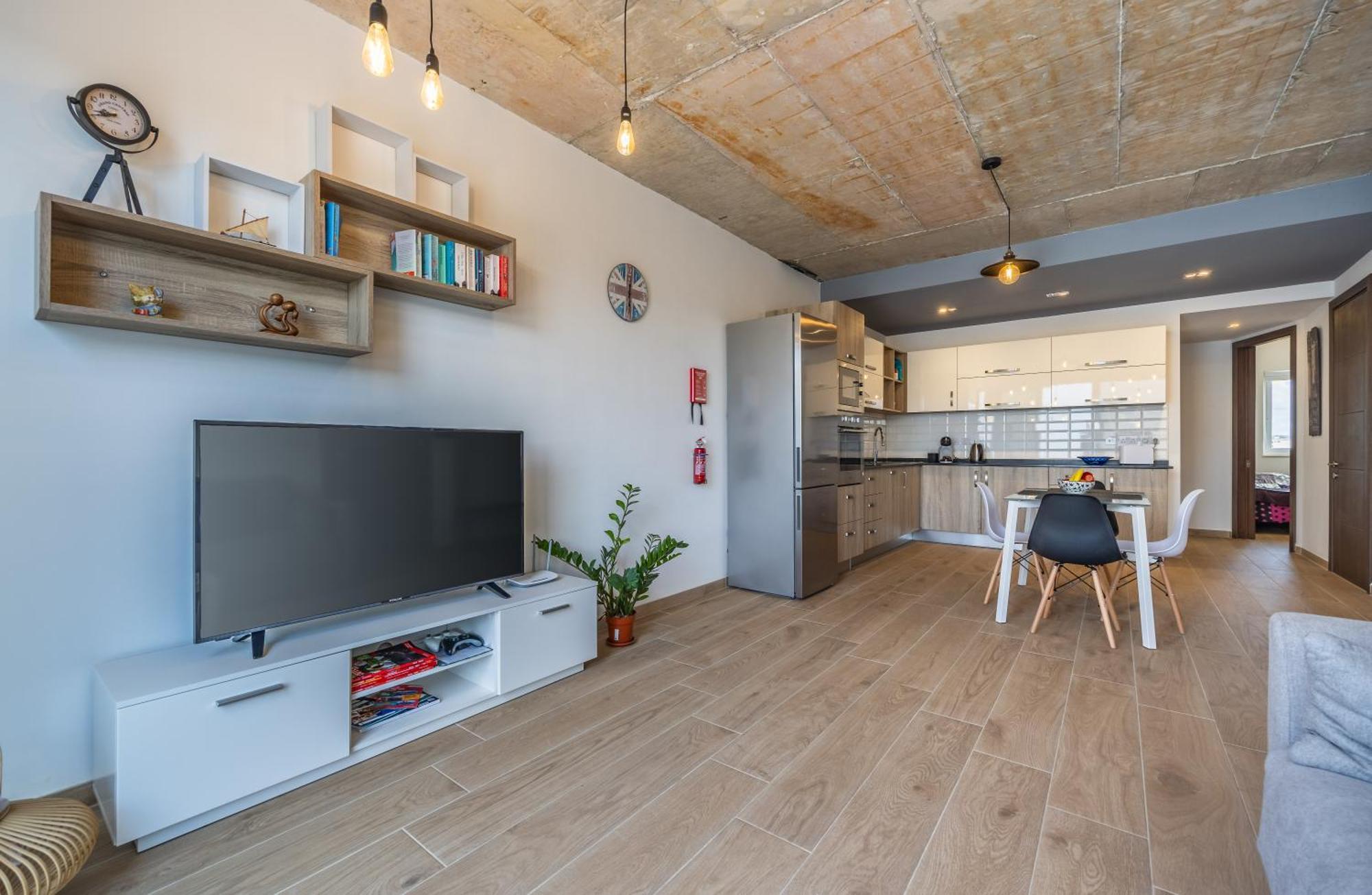 St Paul's Bay New Modern Penthouse 2 Minutes From Seascape * St. Paul's Bay